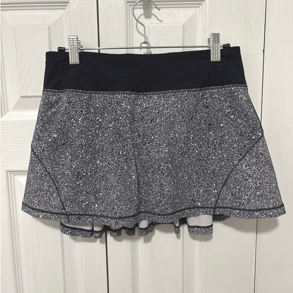 Lululemon Circuit Breaker Pleated Skort in Black and White Splatter Size 4 - Picture 2 of 8
